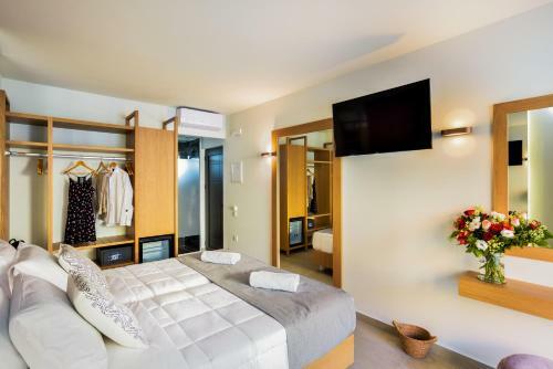 Elia Agia Marina Hotel