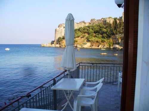 Hotel Xenios Zeus Rooms