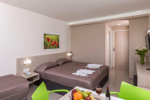 Atrion Hotel