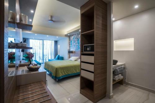 Atrion Hotel