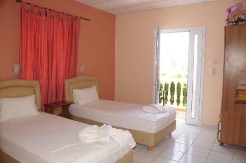 Eugenia Hotel & Apartments
