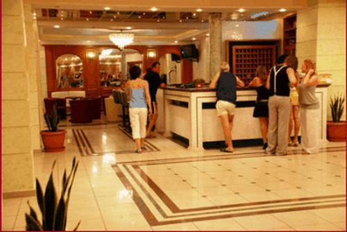 Captains Hotel