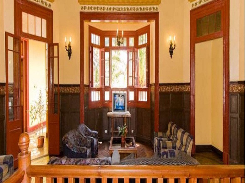 Hostal La Casa Roja
