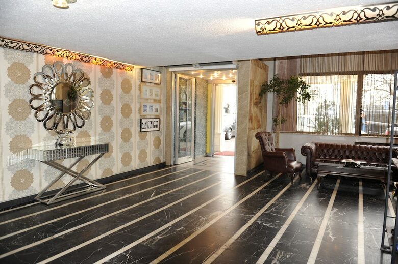 Star City Hotel