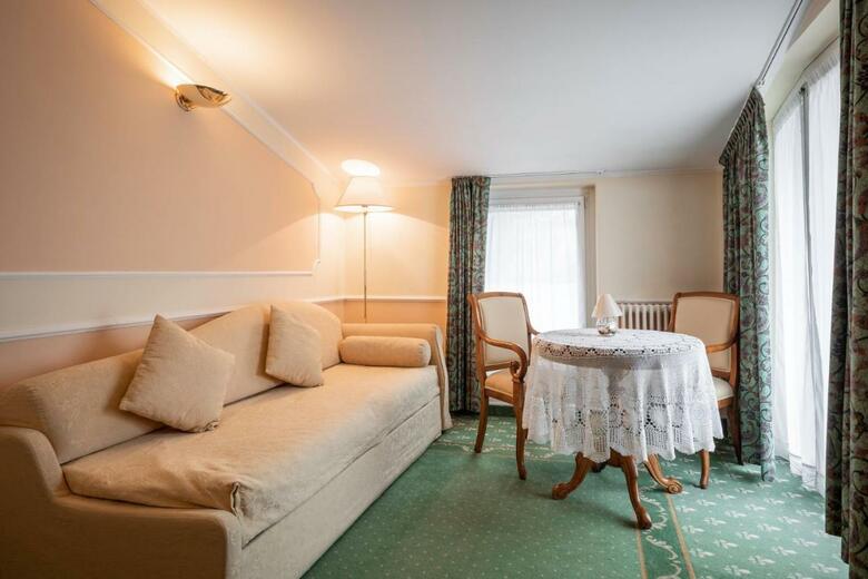 Hotel Elena