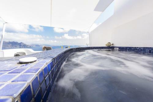Hotel Ambition Suites