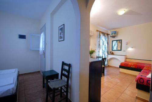 Jason Studios & Apartments