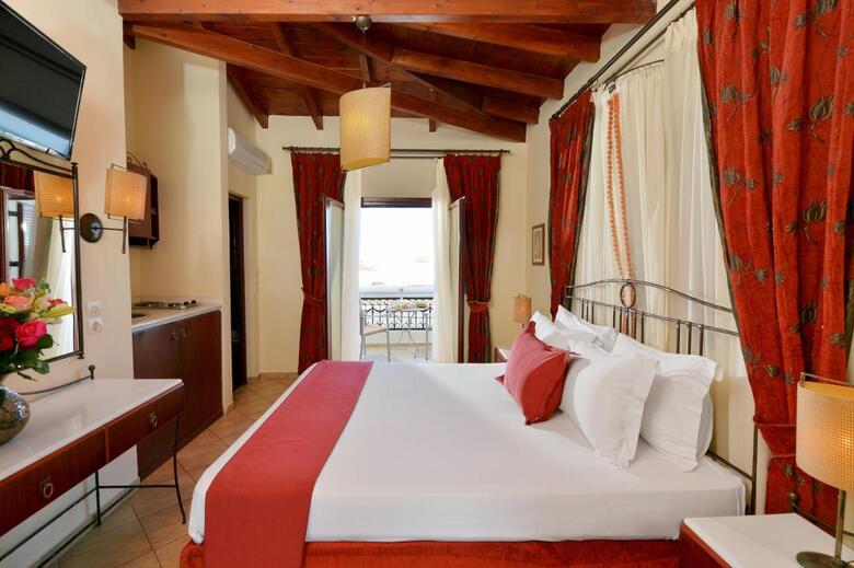 Agistri Hotel