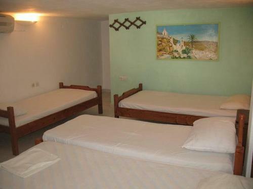 Hostal Vesuvio Chora