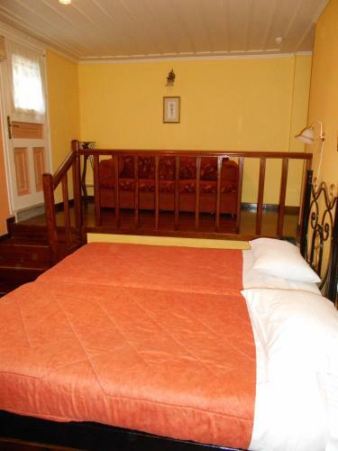 Byron Hotel