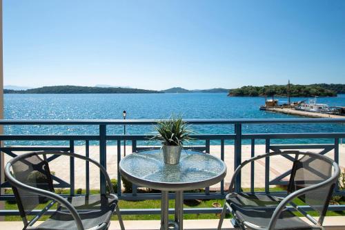 Thalassa Apartments