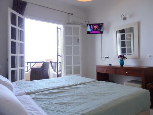 Hostal Dandidis Seaside Pension