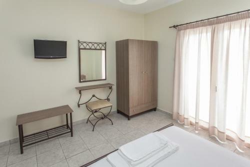 Konstantinos Hotel & Apartments 2