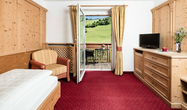 Hotel Almhof Call