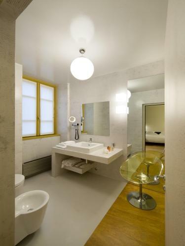 Petronilla - Hotel In Bergamo