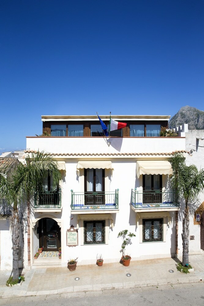 Hotel Vento Del Sud
