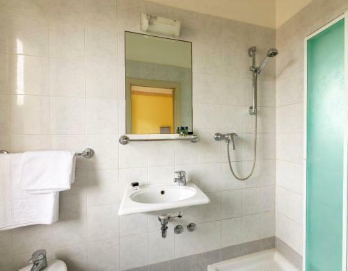Hotel Condor-new 2022-con Piscina