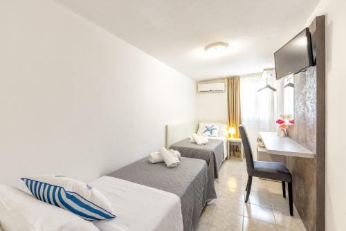 Hotel Condor-new 2022-con Piscina