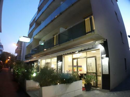 Hotel Condor-new 2022-con Piscina