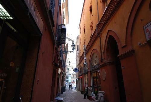 Nettuno Halldis Apartments