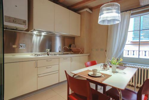 Nettuno Halldis Apartments