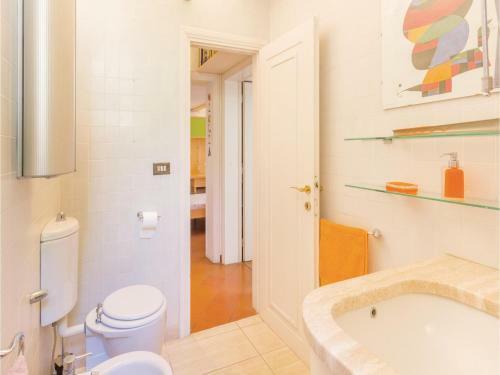 Holiday Home Viareggio -lu- 52