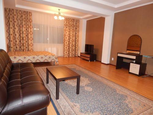 Posada Sky House Astana