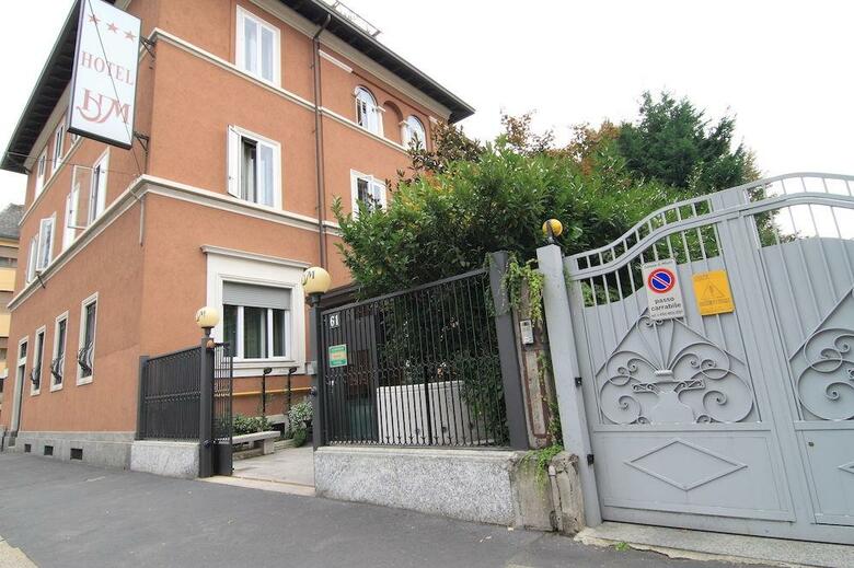 Hotel Metr�