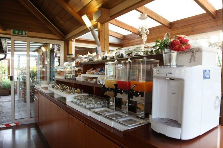 Hotel Metr�