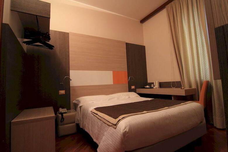 Hotel Metr�