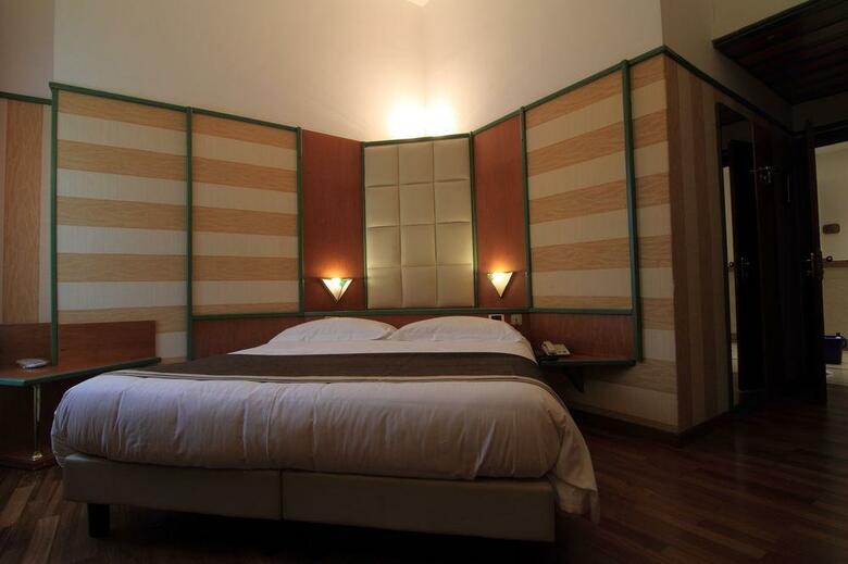 Hotel Metr�