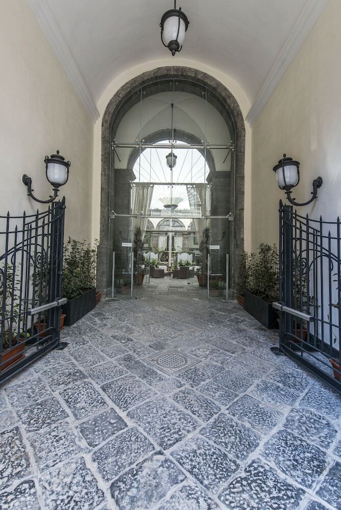 Hotel Palazzo Caracciolo Napoli Mgallery By Sofitel
