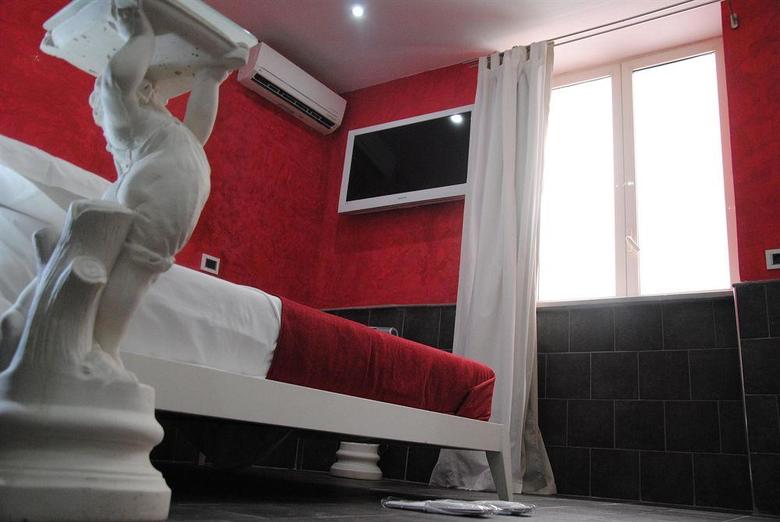 Bed & Breakfast Covo Degli Angioini - Town House Suites