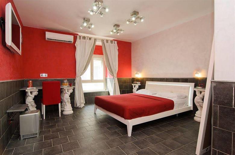 Bed & Breakfast Covo Degli Angioini - Town House Suites