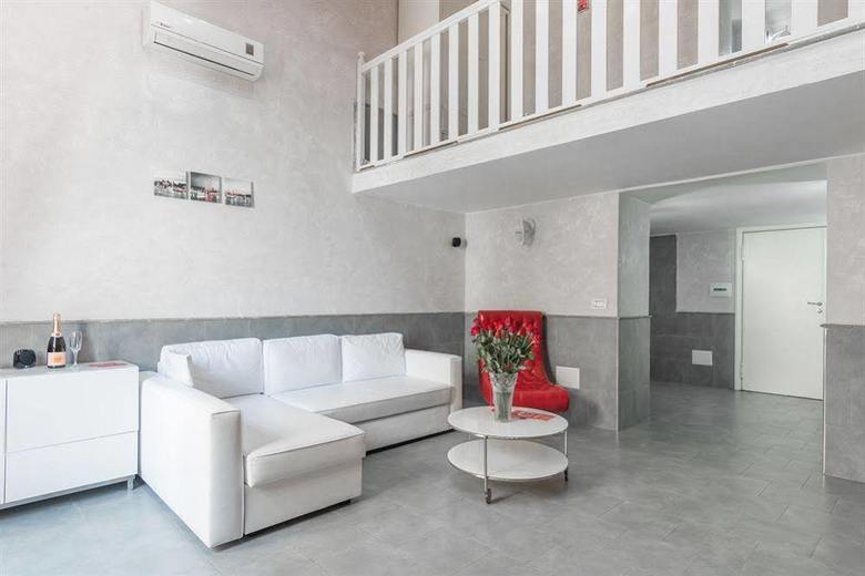 Bed & Breakfast Covo Degli Angioini - Town House Suites