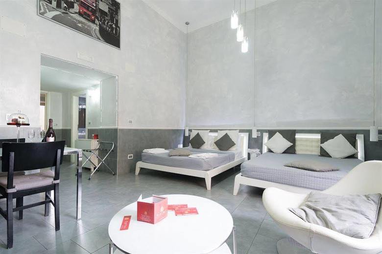 Bed & Breakfast Covo Degli Angioini - Town House Suites