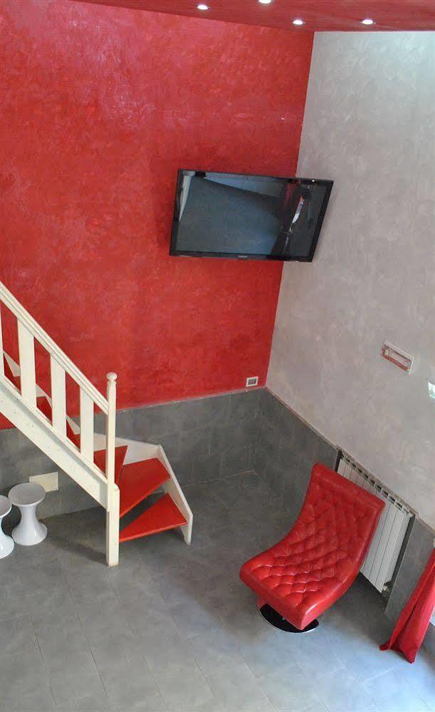 Bed & Breakfast Covo Degli Angioini - Town House Suites