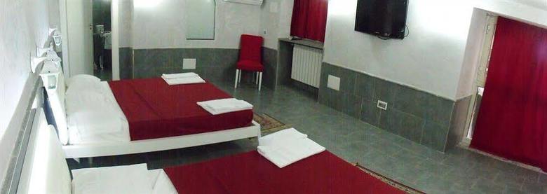 Bed & Breakfast Covo Degli Angioini - Town House Suites