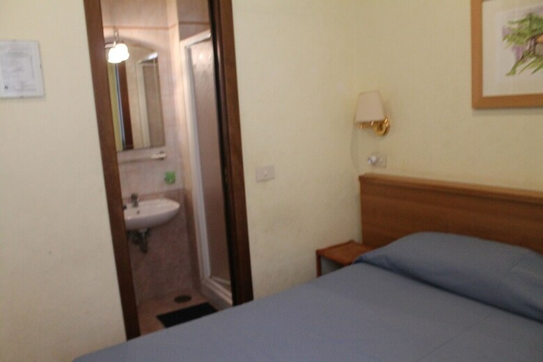 Hotel Pomezia