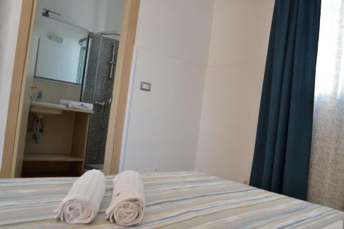 Hostal Affittacamere Torre Lapillo