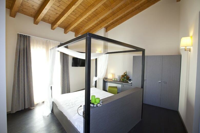 Harmony Suite Hotel