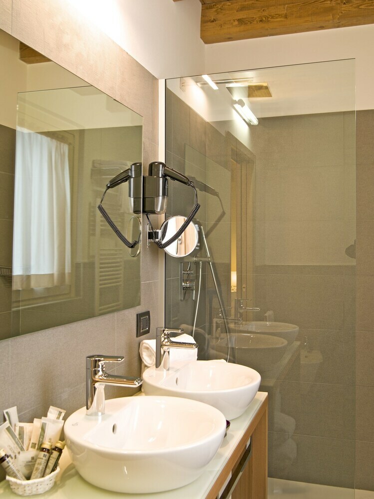 Harmony Suite Hotel