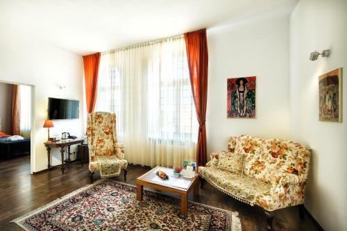 City Hotel Teater