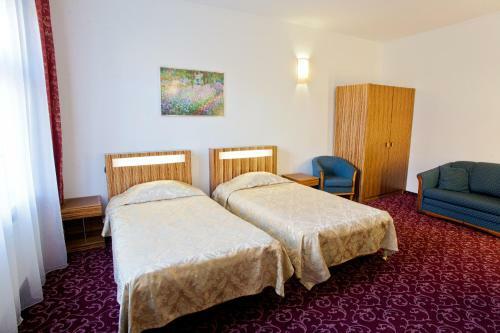 City Hotel Teater