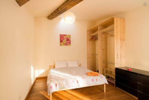 Apartamento Rustic Penthouse In Old Town Riga