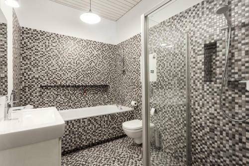 Beautiful Space Apartments Skapo
