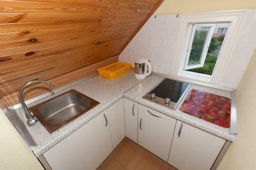 Hostal Sve?i? Namai Lanksva