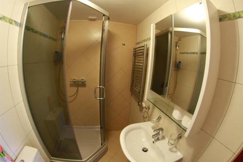 Hostal Vila Tekila