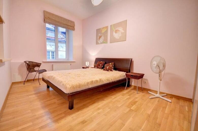 Great Apartment Near Town Hall