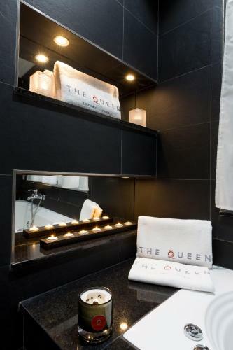 The Queen Luxury Apartments - Villa Cortina